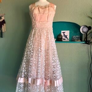 Vintage 1950s Tulle Lace Prom Dress / Vintage Formal Dress